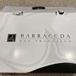 NWT BARRACUDA COLLAPSIBLE CARRY-ON W/LUGGAGE LOCATOR